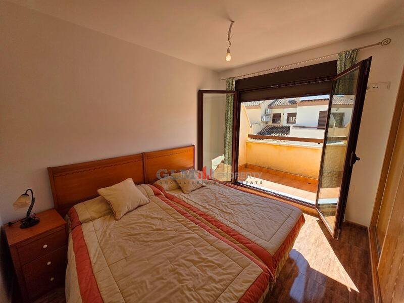 3 slaapkamer Appartement Te koop 3 slaapkamer Appartement Te koop