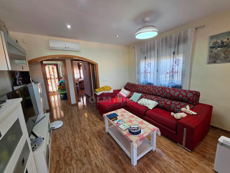 3 slaapkamer Appartement Te koop 3 slaapkamer Appartement Te koop