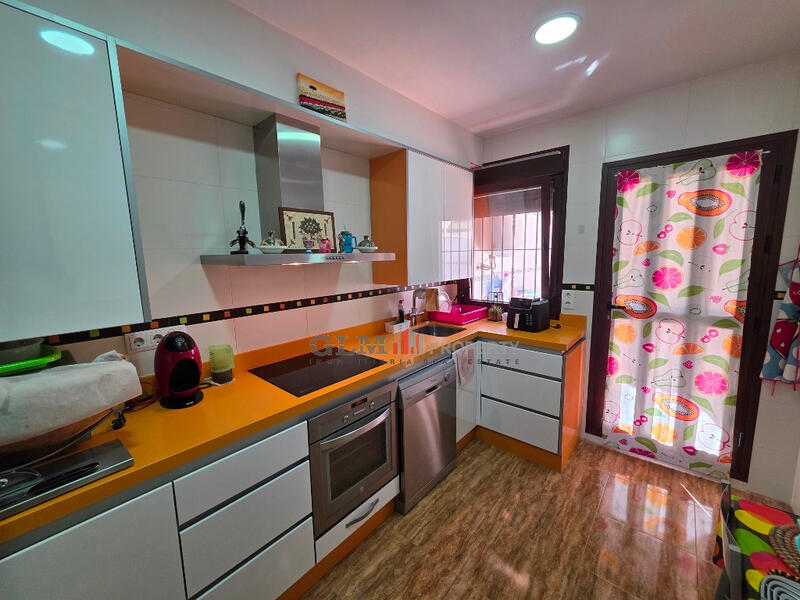 3 slaapkamer Appartement Te koop 3 slaapkamer Appartement Te koop