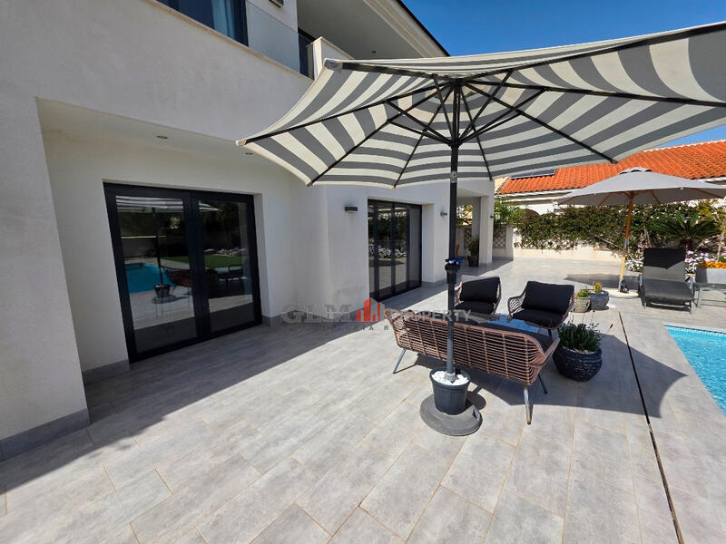 4 slaapkamer Appartement Te koop