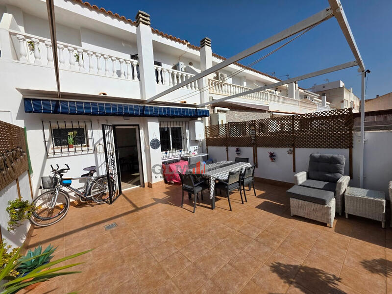 3 bedroom Apartment for sale