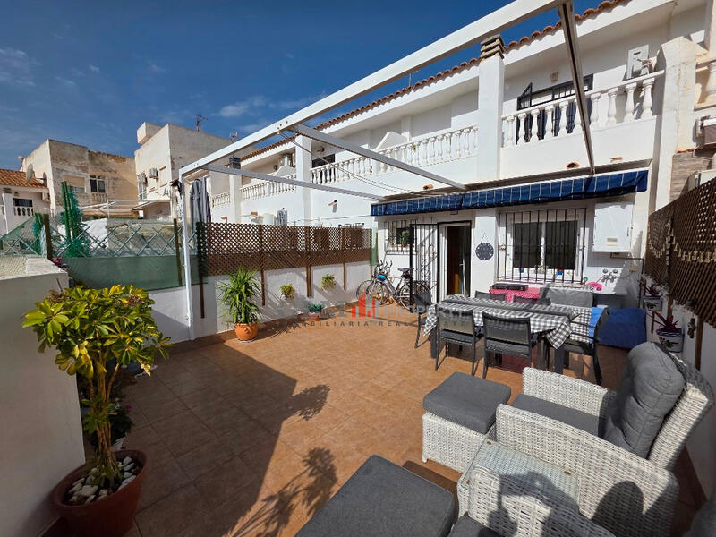 3 bedroom Apartment for sale