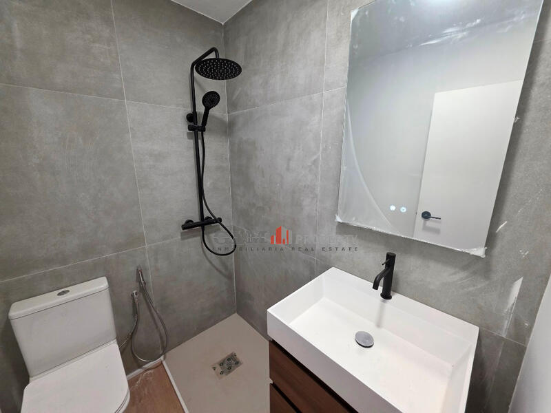 4 bedroom Apartment for sale