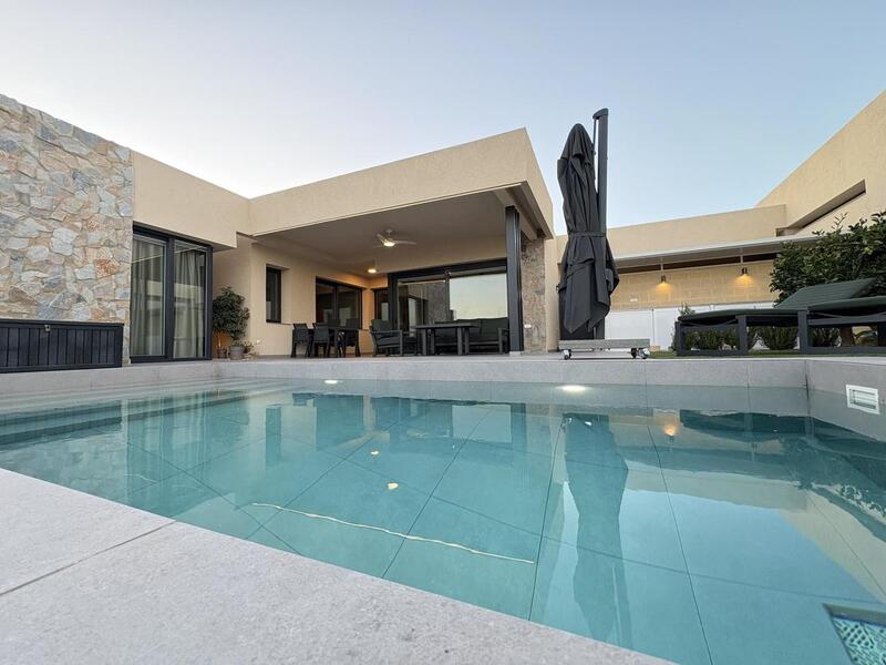 2 bedroom Villa for sale