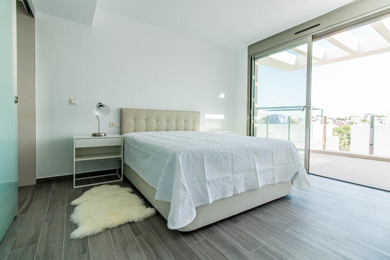 3 bedroom Townhouse for sale