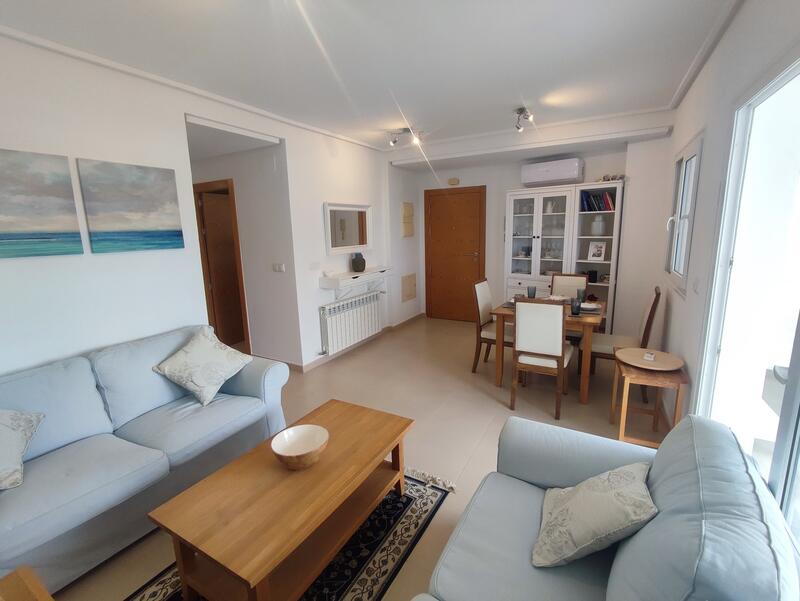 2 bedroom Apartment for sale