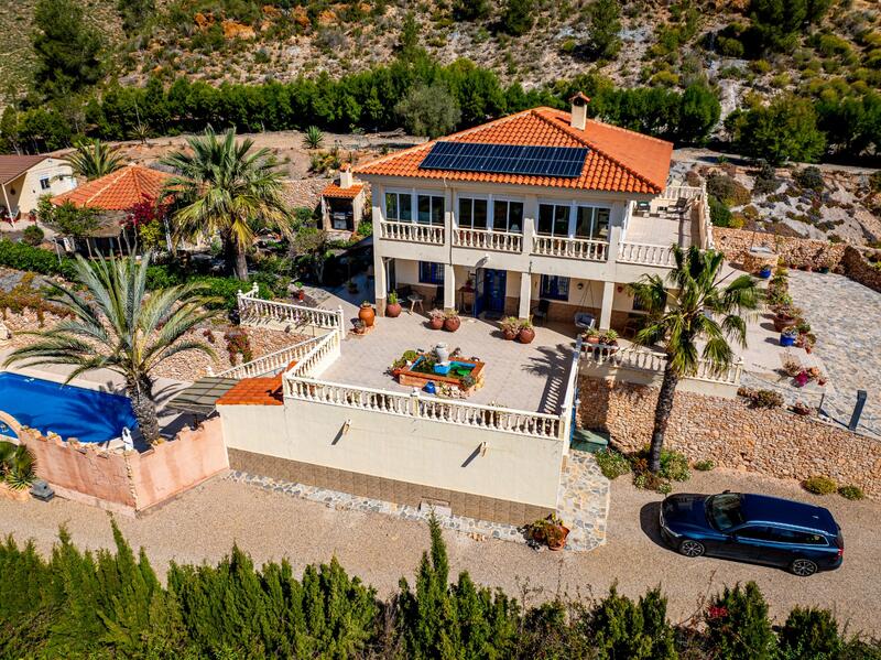 4 bedroom Villa for sale