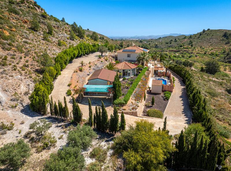 4 bedroom Villa for sale