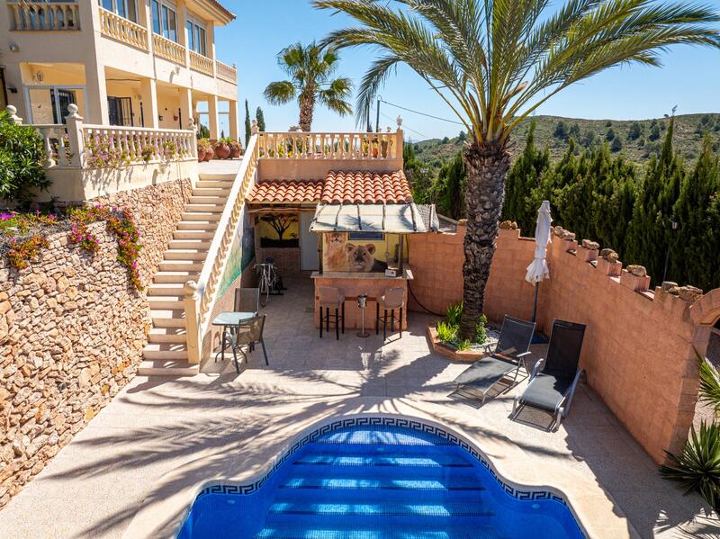 4 bedroom Villa for sale