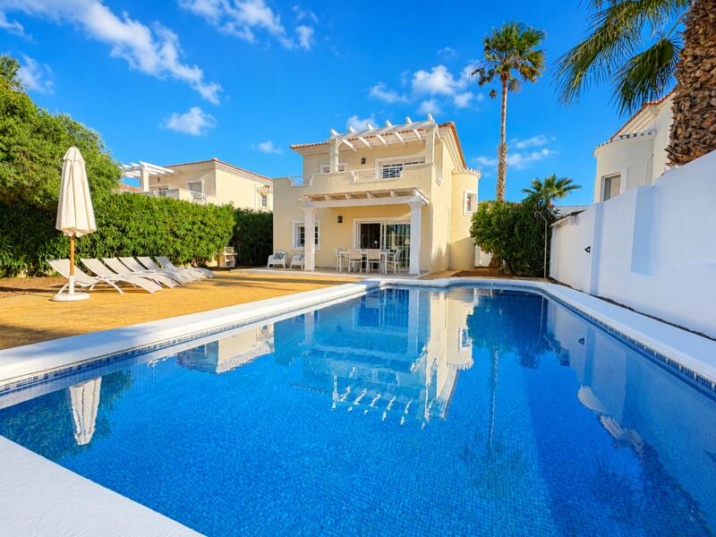 Villa for sale in Campo de Golf, Murcia