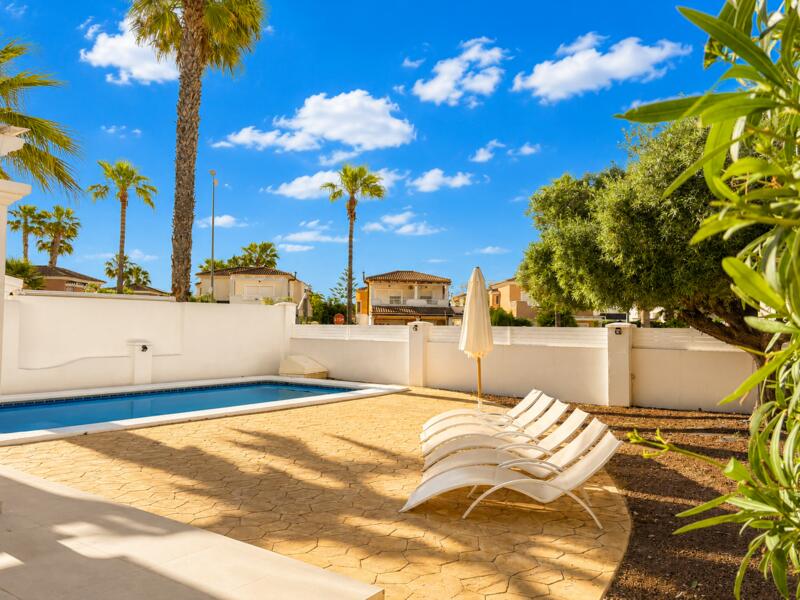 3 bedroom Villa for sale 3 bedroom Villa for sale