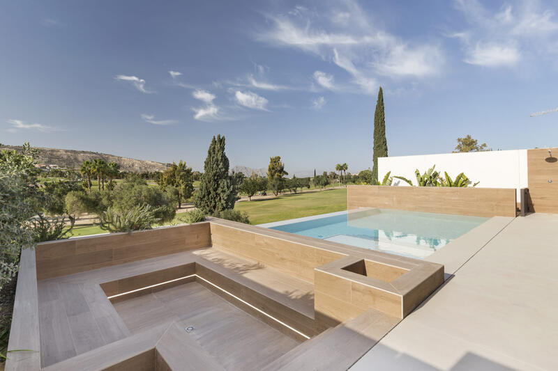 3 Schlafzimmer Villa zu verkaufen 3 Schlafzimmer Villa zu verkaufen