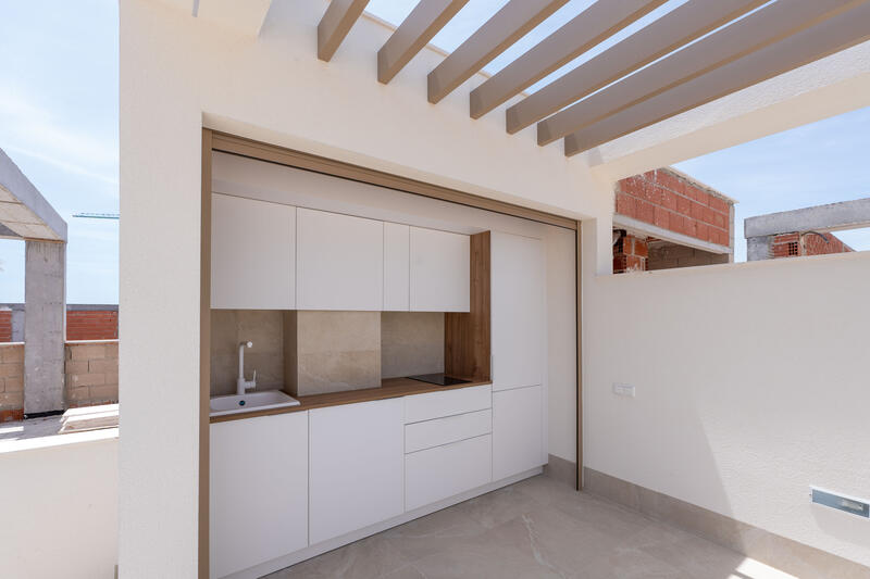 3 slaapkamer Gezinswoning Te koop