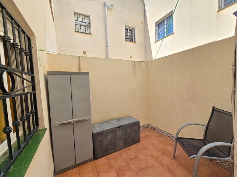 2 slaapkamer Appartement Te koop 2 slaapkamer Appartement Te koop