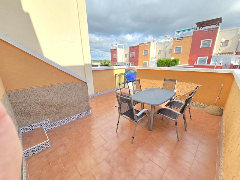 2 slaapkamer Appartement Te koop 2 slaapkamer Appartement Te koop