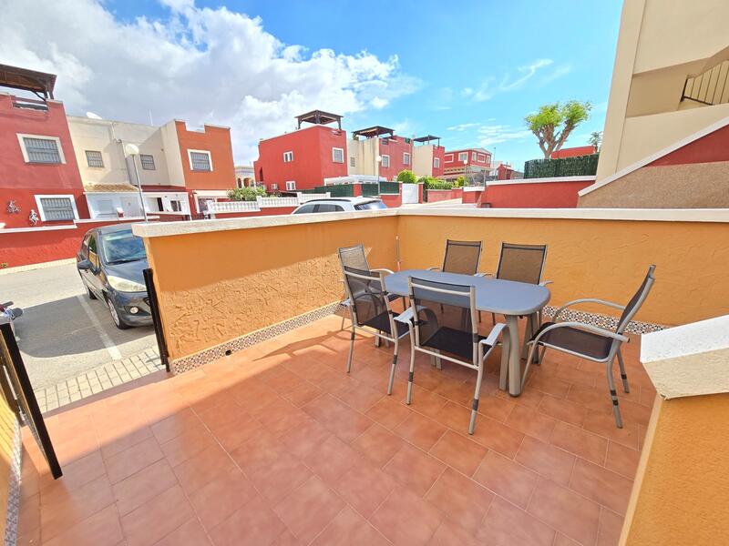 2 slaapkamer Appartement Te koop 2 slaapkamer Appartement Te koop