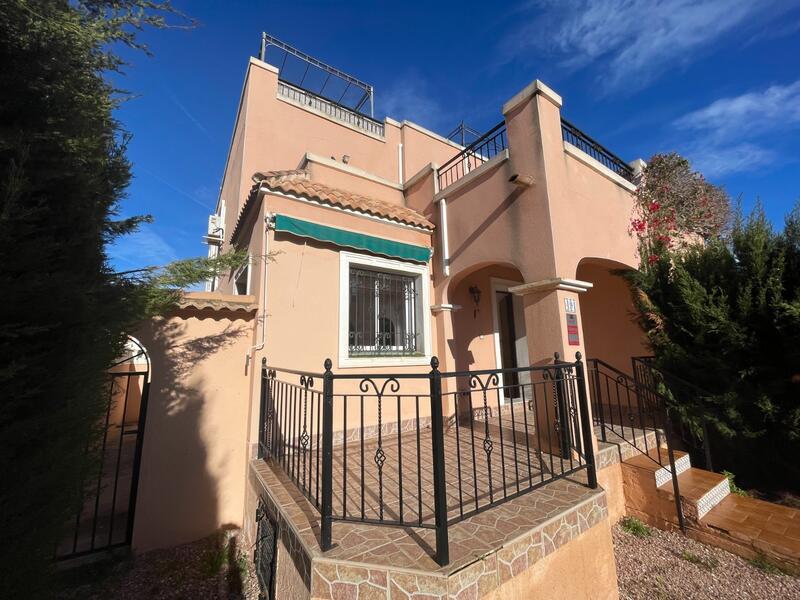 Maison de Ville à vendre dans Los Montesinos, Alicante