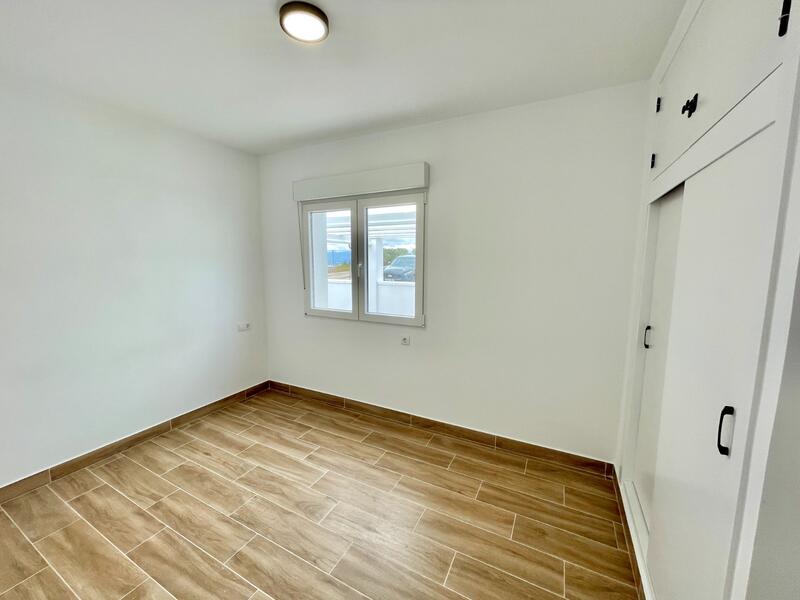 3 Schlafzimmer Villa zu verkaufen 3 Schlafzimmer Villa zu verkaufen