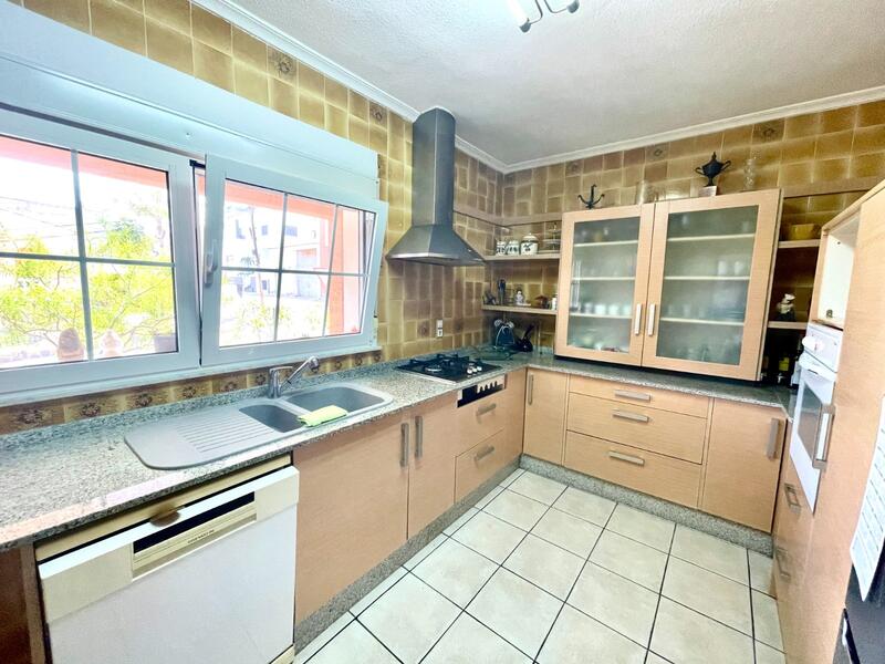 4 Cuarto Villa en venta