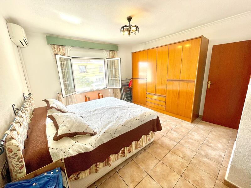 4 Cuarto Villa en venta