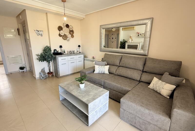 2 slaapkamer Appartement Te koop 2 slaapkamer Appartement Te koop