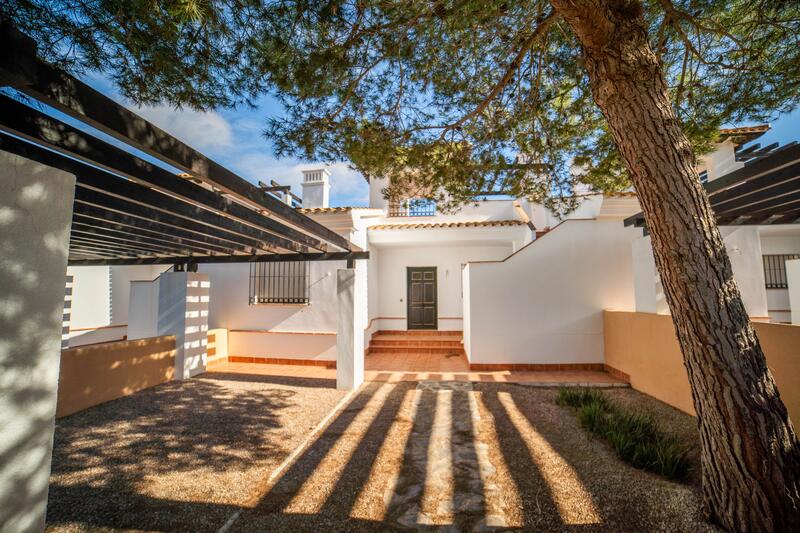 2 bedroom Townhouse for sale 2 bedroom Townhouse for sale