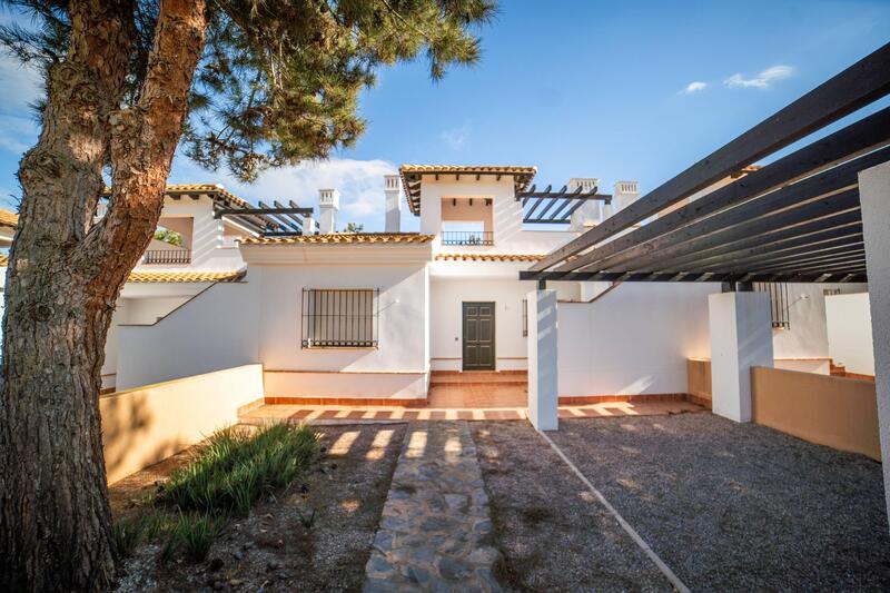 2 bedroom Townhouse for sale 2 bedroom Townhouse for sale