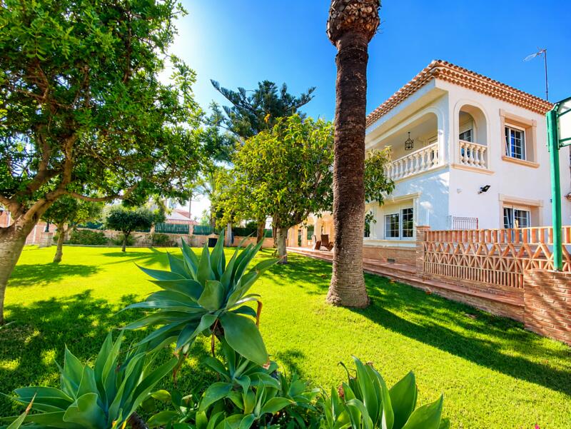 8 bedroom Villa for sale 8 bedroom Villa for sale