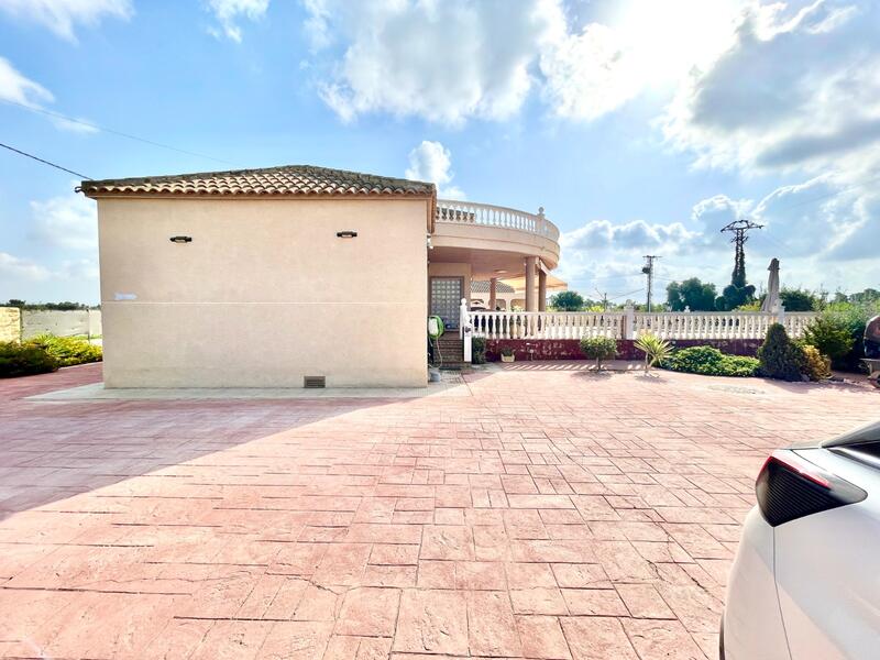 3 bedroom Villa for sale 3 bedroom Villa for sale