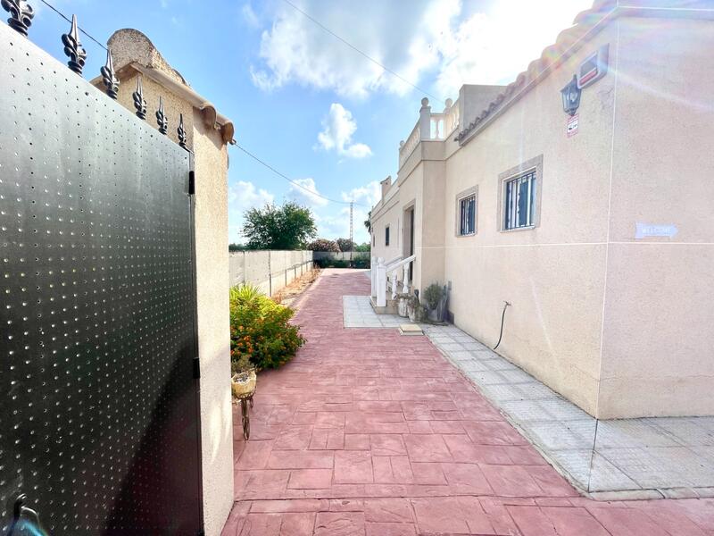 3 bedroom Villa for sale 3 bedroom Villa for sale
