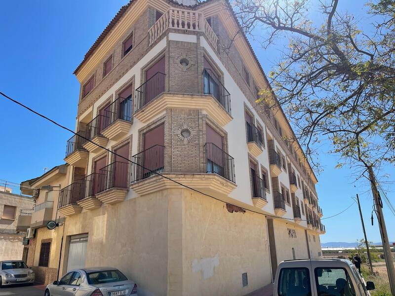 2 slaapkamer Appartement Te koop 2 slaapkamer Appartement Te koop