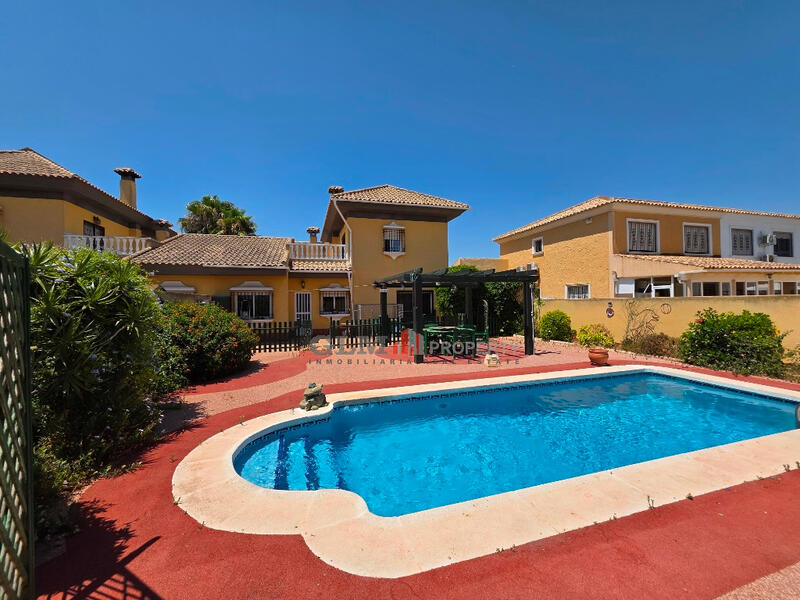квартира продается в Los Alcazares, Murcia