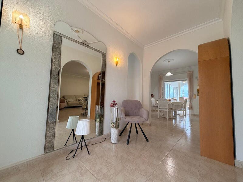 5 Schlafzimmer Villa zu verkaufen 5 Schlafzimmer Villa zu verkaufen