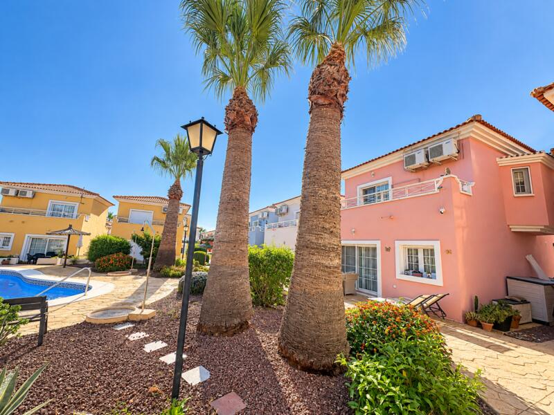 Villa til salgs i Campo de Golf, Murcia