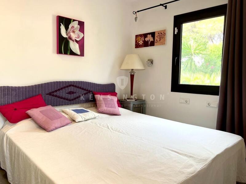 4 Schlafzimmer Stadthaus zu verkaufen