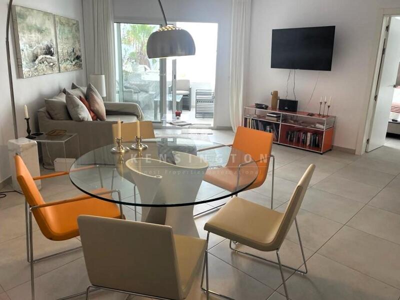 2 Schlafzimmer Stadthaus zu verkaufen