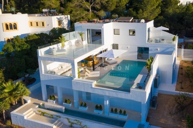 Villa à vendre dans Cala Portinax, Ibiza