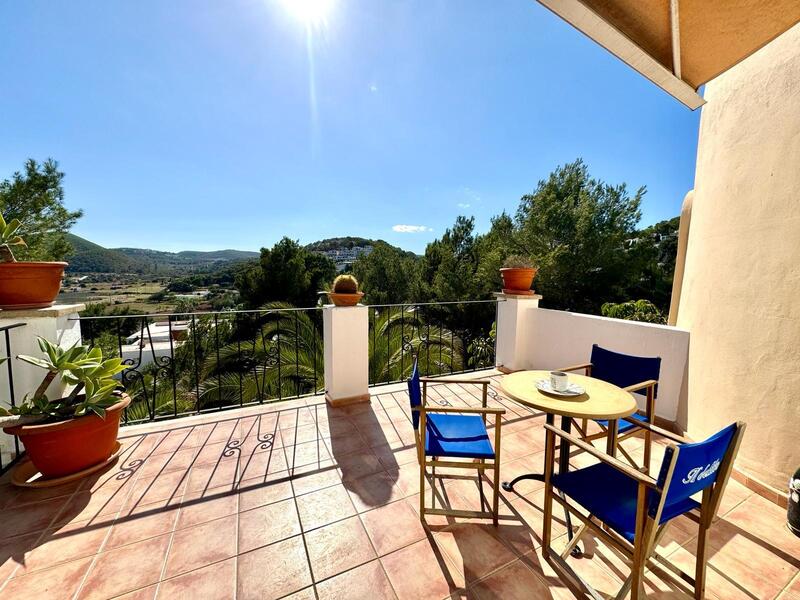 Maison de Ville à vendre dans De Cala Llonga, Ibiza