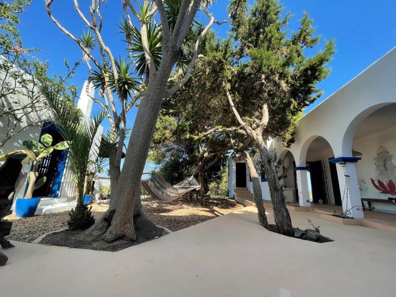 4 bedroom Country House for sale