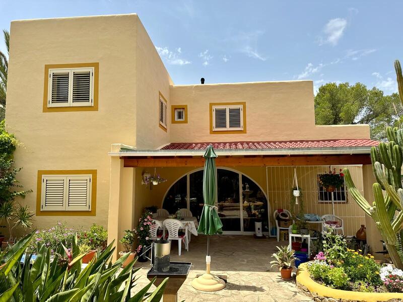 Villa à vendre dans Es Figueral, Ibiza