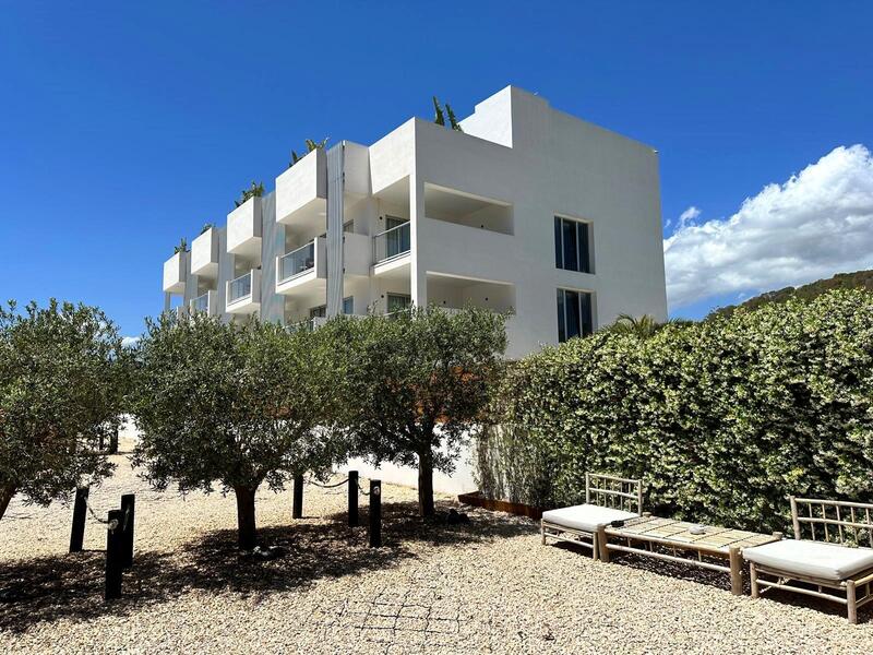 Lägenhet till salu i De Cala Llonga, Ibiza