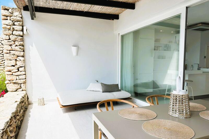1 bedroom Townhouse for sale