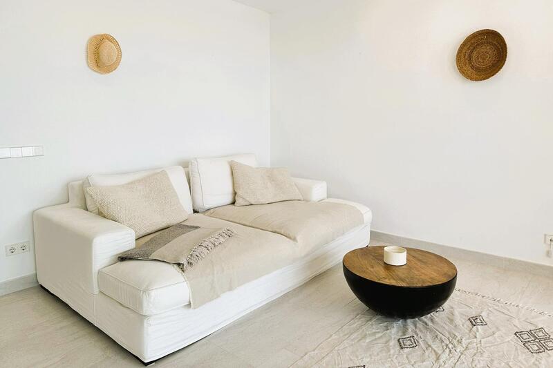 1 bedroom Townhouse for sale
