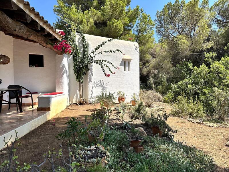 5 bedroom Villa for sale