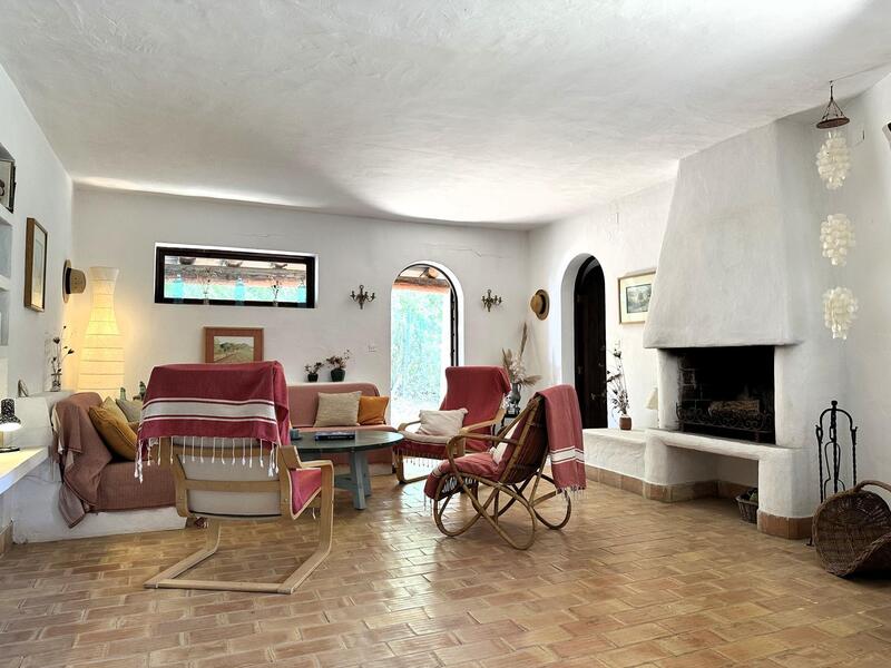 5 bedroom Villa for sale