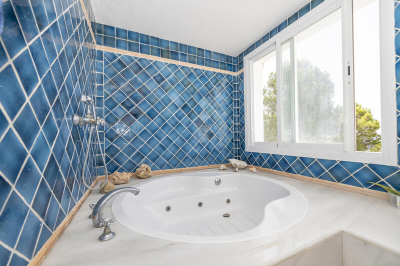 5 bedroom Villa for sale