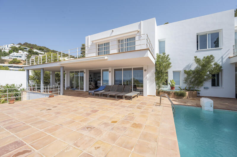 5 bedroom Villa for sale