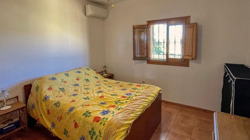 3 bedroom Country House for sale