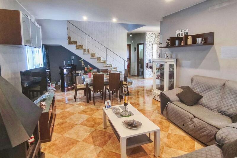 3 slaapkamer Landhuis Te koop