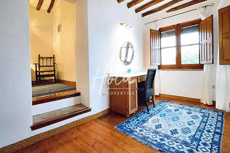 3 bedroom Townhouse for sale